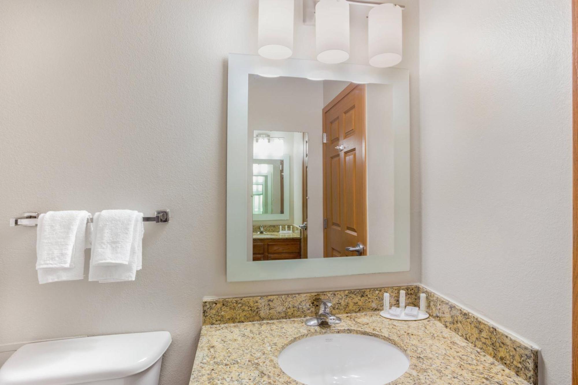 Towneplace Suites Minneapolis West/St. Louis Park Exteriör bild